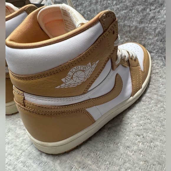 AIR JORDAN 1 RETRO HIGH OG Praline size 9 - Picture 6 of 14
